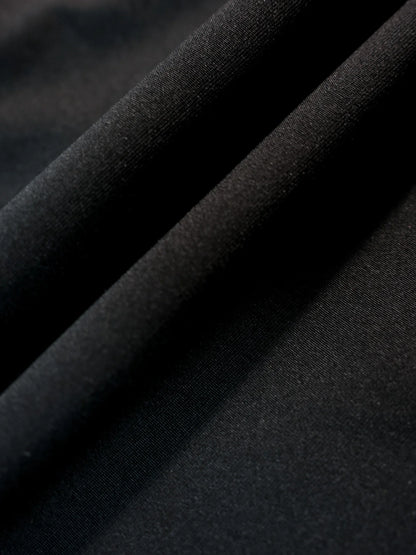 “Flexoora Men’s Compression Training Suit – Tight Fit for Workout & Jogging”