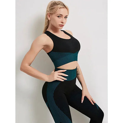 “Flexoora Women’s Zipper Long‑Sleeve Crop Bra & Leggings Set”