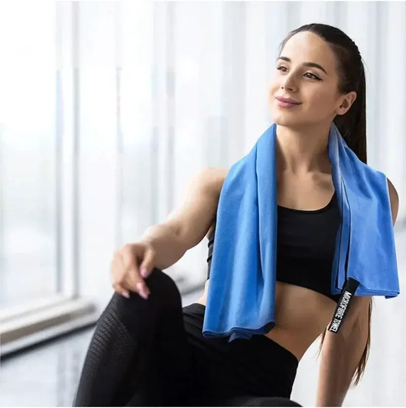 Compact Pocket-Sized Microfiber Towel – Super Absorbent & Fast-Drying for Gym, Yoga, Travel