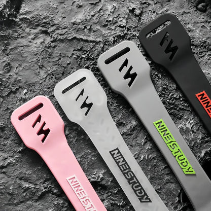 “Flexoora Adjustable Patella Strap – Gym Fitness Body Silicone Shock‑Absorbing Knee Support for Running & Basketball”