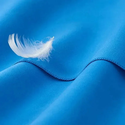 Compact Pocket-Sized Microfiber Towel – Super Absorbent & Fast-Drying for Gym, Yoga, Travel